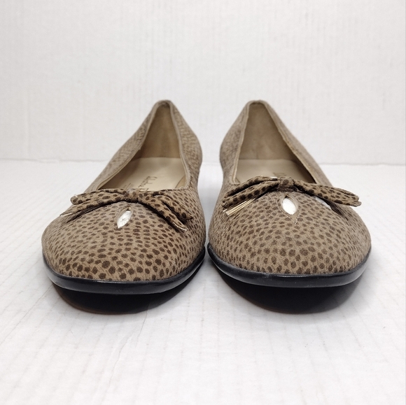Salvatore Ferragamo Lamu Women's Vigogna Print Leather Slip On Loafers Size 9.5B - Picture 5 of 14